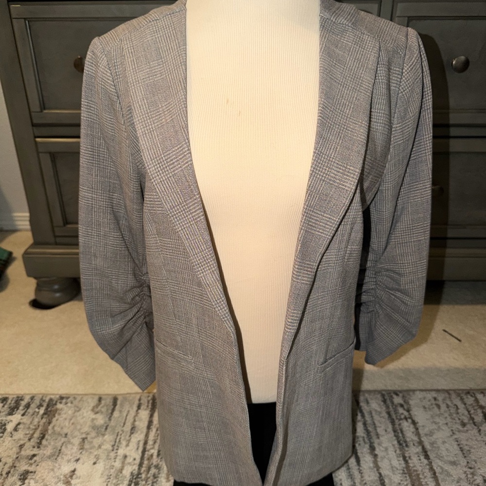 Skies Are Blue Gray Checkered Blazer
